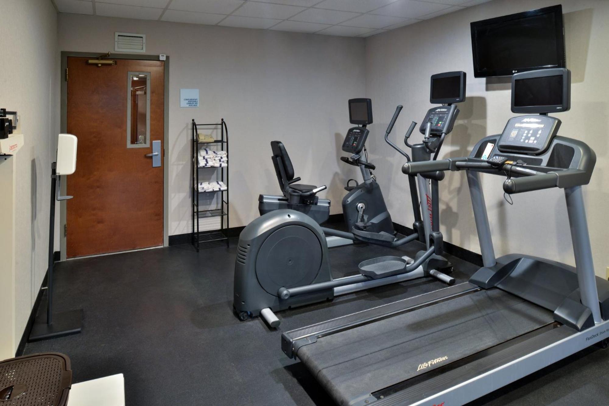 Holiday Inn Express Lewisburg - New Columbia By Ihg Esterno foto