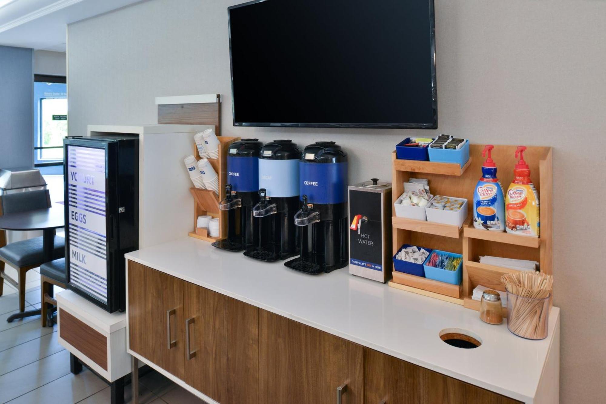 Holiday Inn Express Lewisburg - New Columbia By Ihg Esterno foto