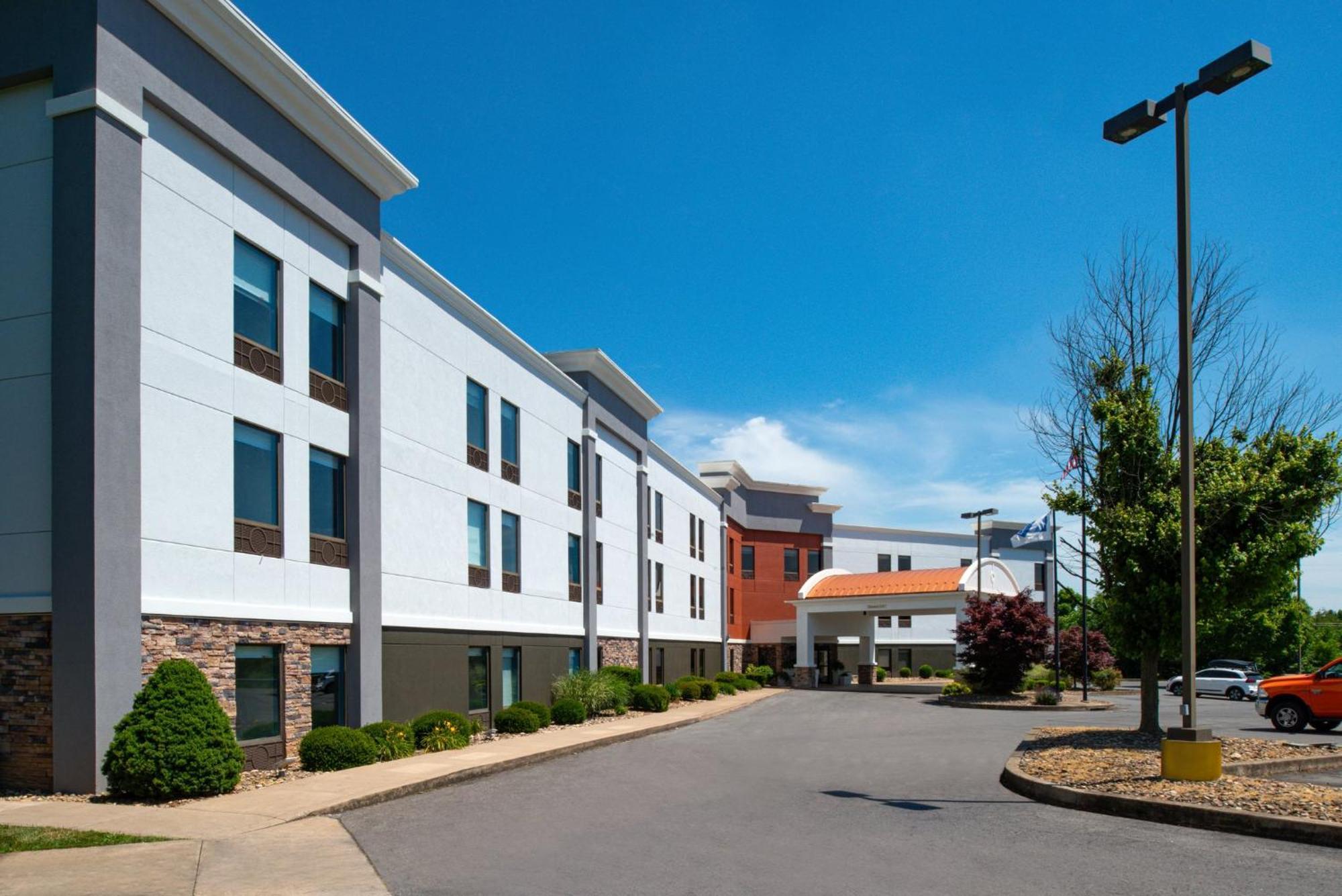 Holiday Inn Express Lewisburg - New Columbia By Ihg Esterno foto