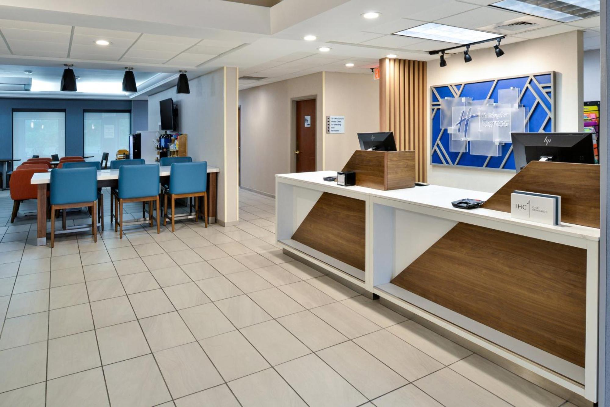 Holiday Inn Express Lewisburg - New Columbia By Ihg Esterno foto