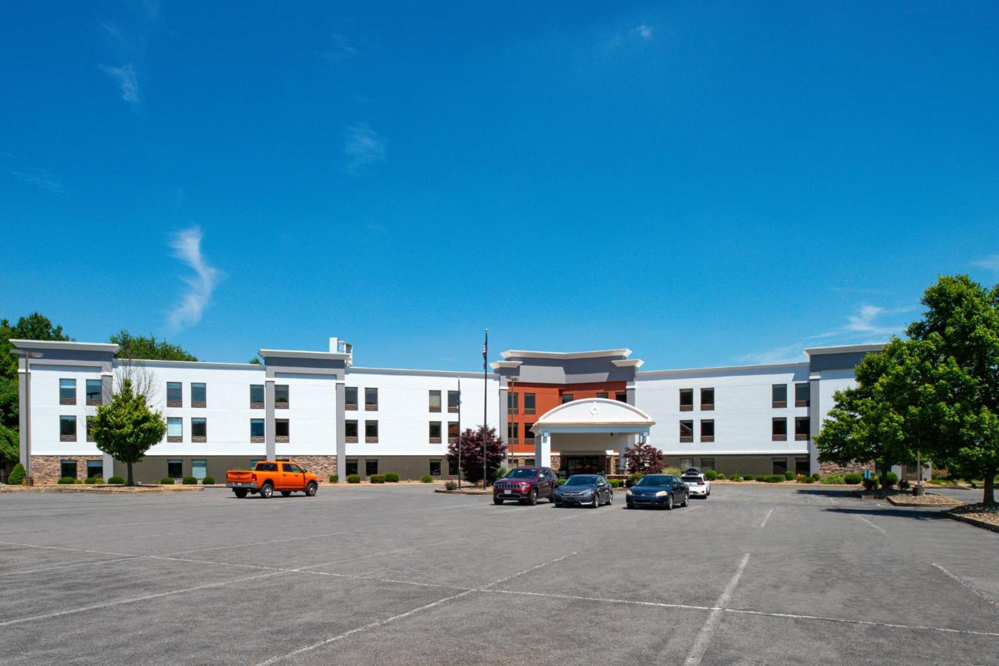 Holiday Inn Express Lewisburg - New Columbia By Ihg Esterno foto
