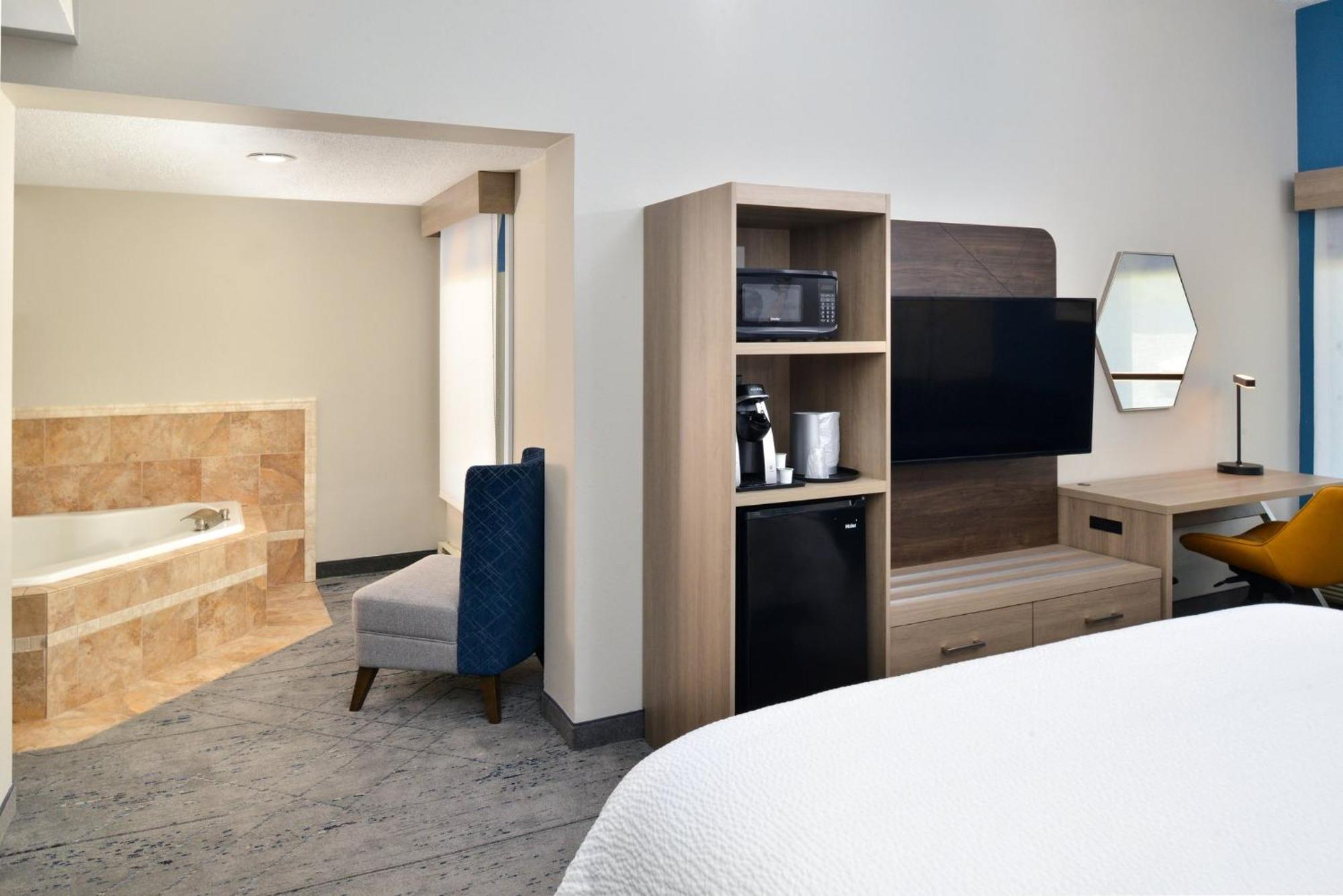 Holiday Inn Express Lewisburg - New Columbia By Ihg Esterno foto