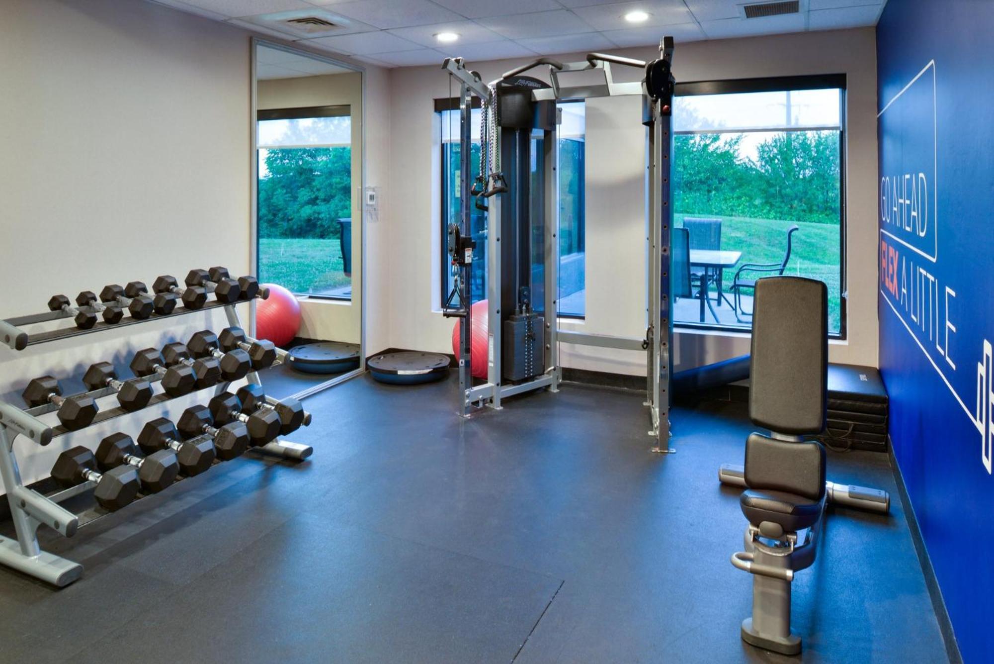 Holiday Inn Express Lewisburg - New Columbia By Ihg Esterno foto