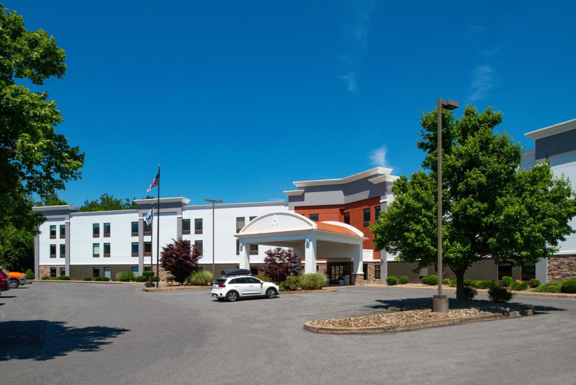 Holiday Inn Express Lewisburg - New Columbia By Ihg Esterno foto